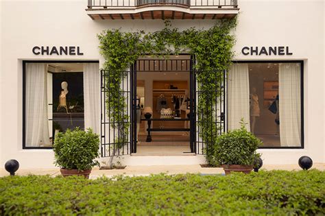 chanel puerto banus